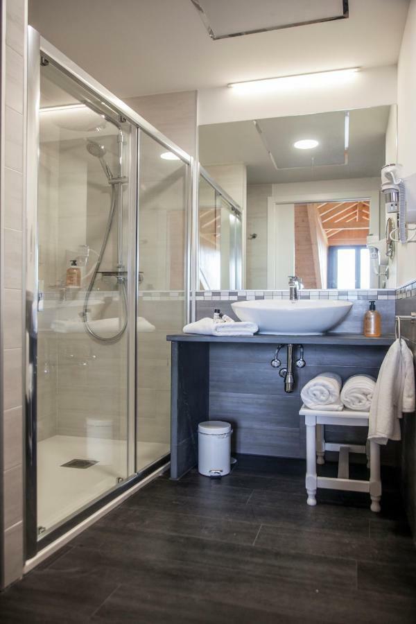 The Rock Suites & Spa Конгосто Экстерьер фото